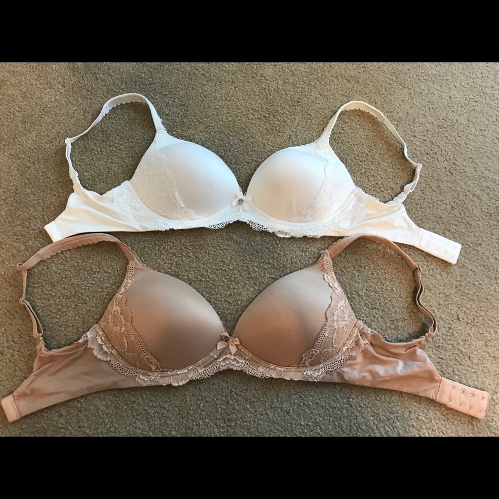 Victoria’s Secret wireless bras 32DD